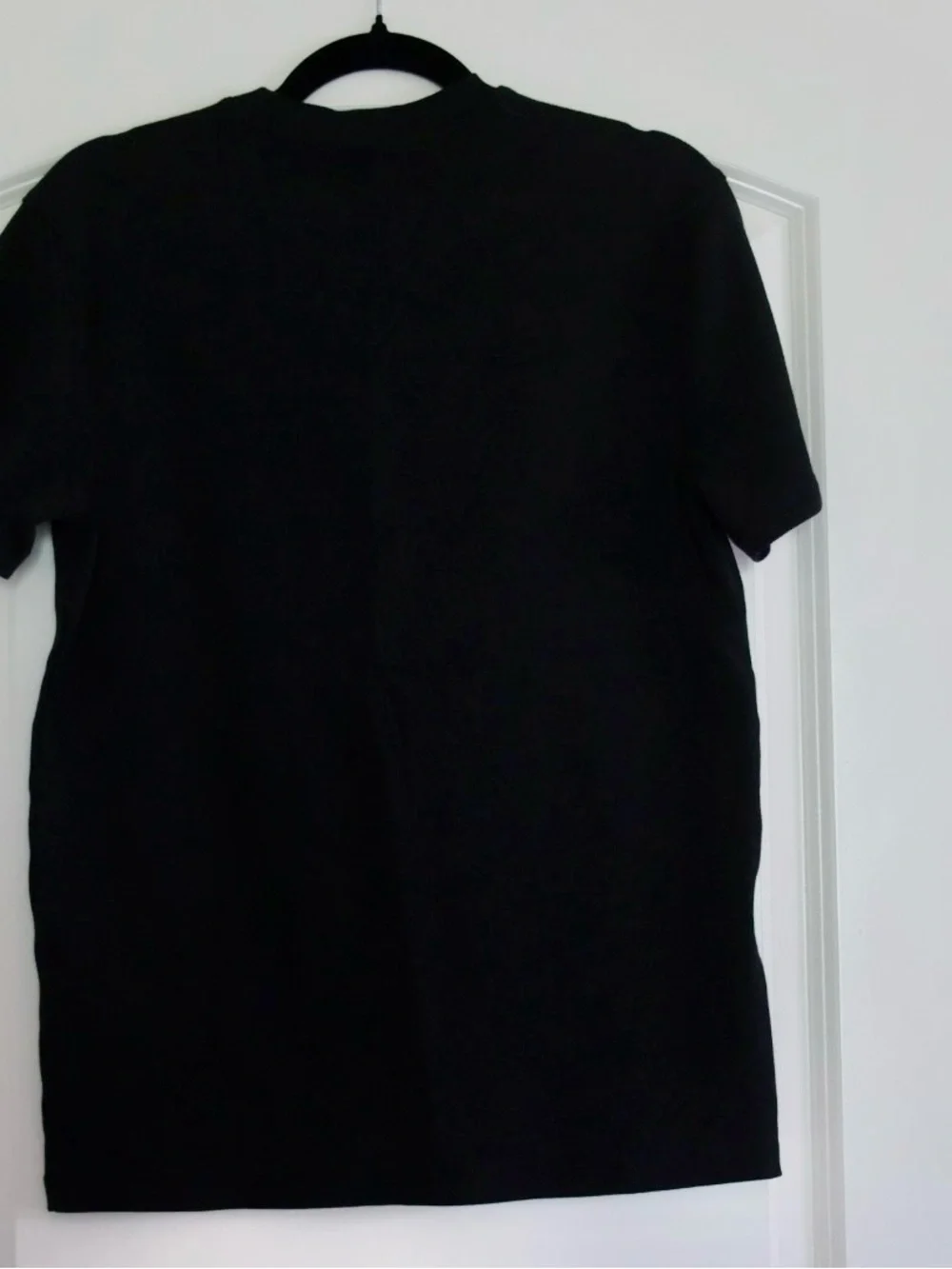 Banana Republic Men's Black Ribbed Crewneck Tee